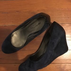 Navy blue suede shoes with leather strip